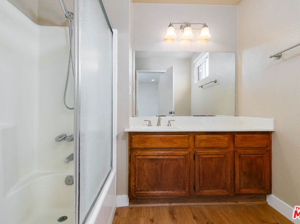 523 Manchester Terrace 5, Inglewood CA 90301