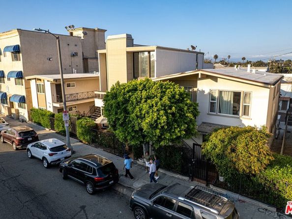 1912 Pacific Avenue, Venice CA 90291