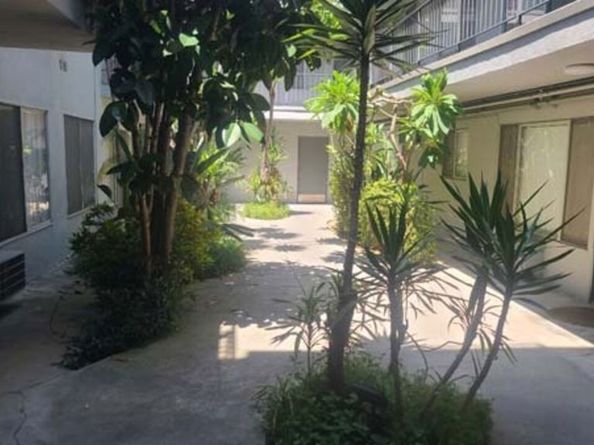 725 N Sweetzer Avenue, Los Angeles CA 90069