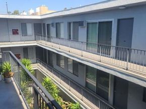 725 N Sweetzer Avenue, Los Angeles CA 90069