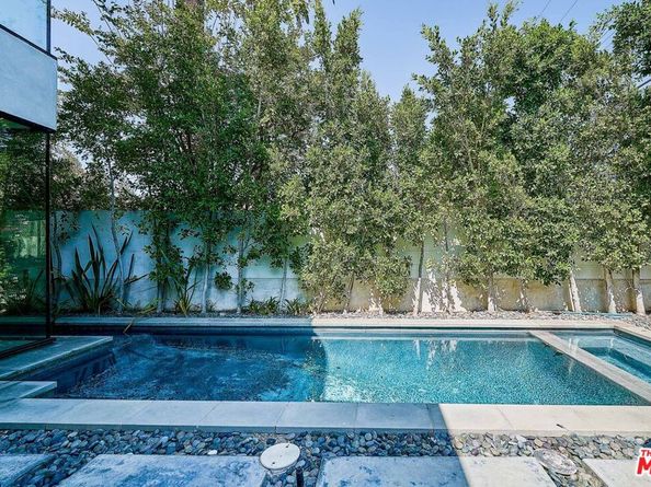 458 S Mansfield Avenue, Los Angeles CA 90036