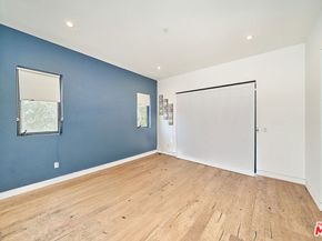 458 S Mansfield Avenue, Los Angeles CA 90036