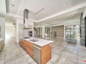 458 S Mansfield Avenue, Los Angeles CA 90036