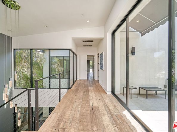 458 S Mansfield Avenue, Los Angeles CA 90036