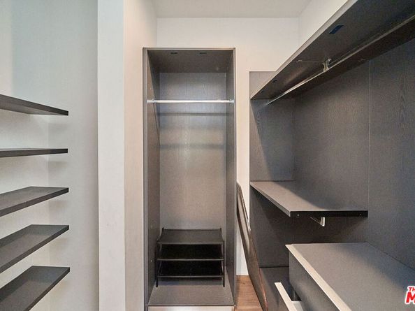 458 S Mansfield Avenue, Los Angeles CA 90036