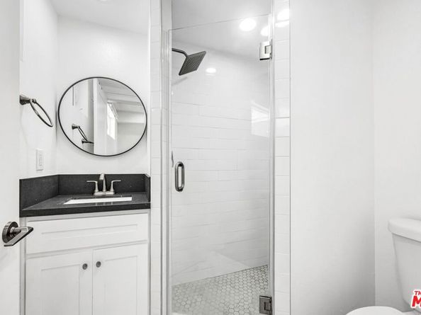 1269 W 36th Street, Los Angeles CA 90007