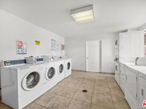 5400 Newcastle Avenue 66, Encino CA 91316