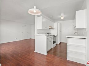 5400 Newcastle Avenue 66, Encino CA 91316