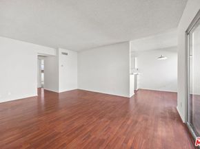 5400 Newcastle Avenue 66, Encino CA 91316