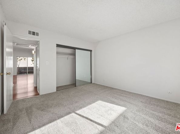 5400 Newcastle Avenue 66, Encino CA 91316