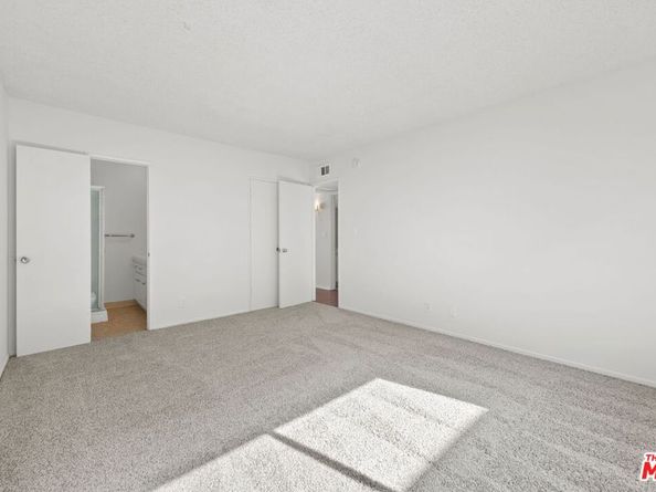 5400 Newcastle Avenue 66, Encino CA 91316