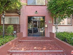 5400 Newcastle Avenue 66, Encino CA 91316