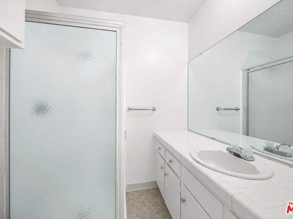 5400 Newcastle Avenue 66, Encino CA 91316