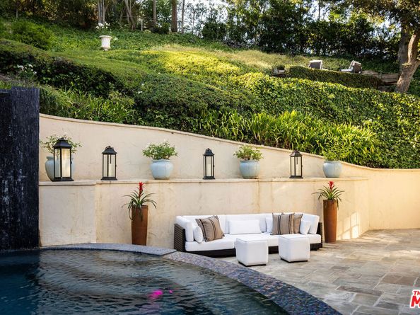 10950 Bellagio Road, Los Angeles CA 90077