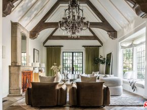 10950 Bellagio Road, Los Angeles CA 90077