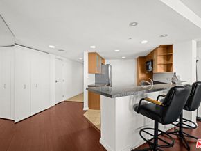 13700 Marina Pointe Drive 1007, Marina Del Rey CA 90292