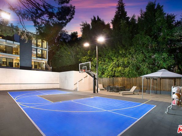 14835 Valley Vista Boulevard, Sherman Oaks CA 91403