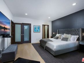 14835 Valley Vista Boulevard, Sherman Oaks CA 91403