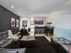 14835 Valley Vista Boulevard, Sherman Oaks CA 91403