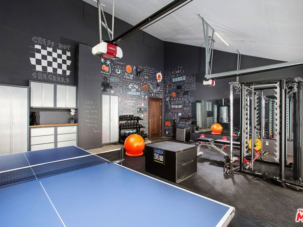 14835 Valley Vista Boulevard, Sherman Oaks CA 91403