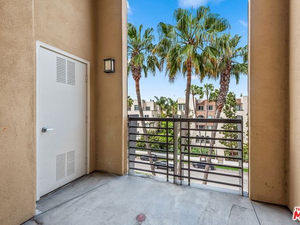 5831 Seawalk Drive 240, Playa Vista CA 90094