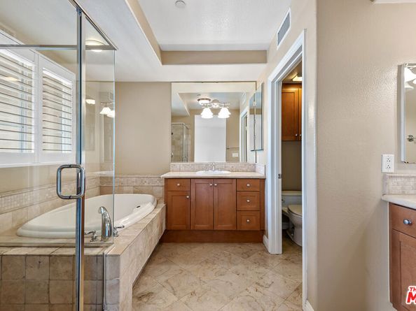 5831 Seawalk Drive 240, Playa Vista CA 90094