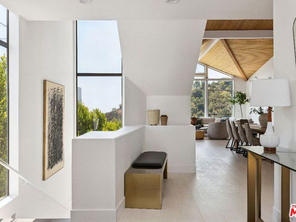 1063 Stradella Road, Los Angeles CA 90077