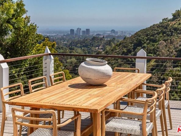 1063 Stradella Road, Los Angeles CA 90077
