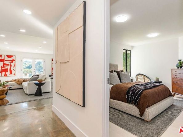 1063 Stradella Road, Los Angeles CA 90077
