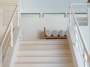 1063 Stradella Road, Los Angeles CA 90077