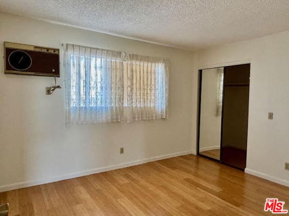4746 Oakwood Avenue 1, Los Angeles CA 90004