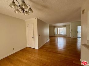 4746 Oakwood Avenue 1, Los Angeles CA 90004