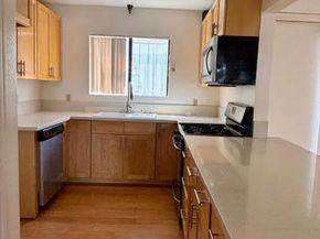 4746 Oakwood Avenue 1, Los Angeles CA 90004