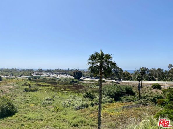23901 Civic Center Way 114, Malibu CA 90265
