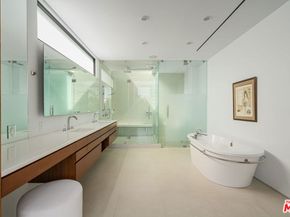 128 S Almont Drive, Los Angeles CA 90048