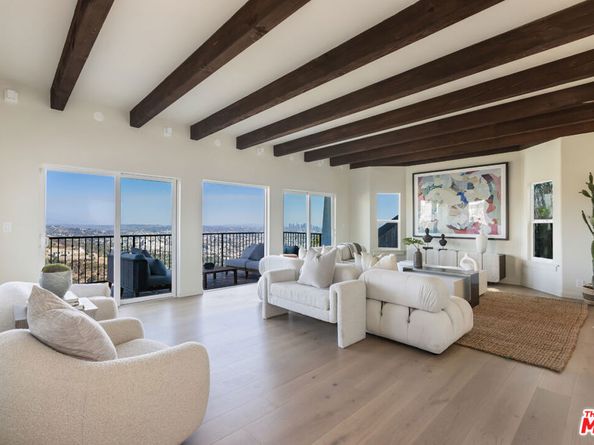 8300 Grand View Drive, Los Angeles CA 90046
