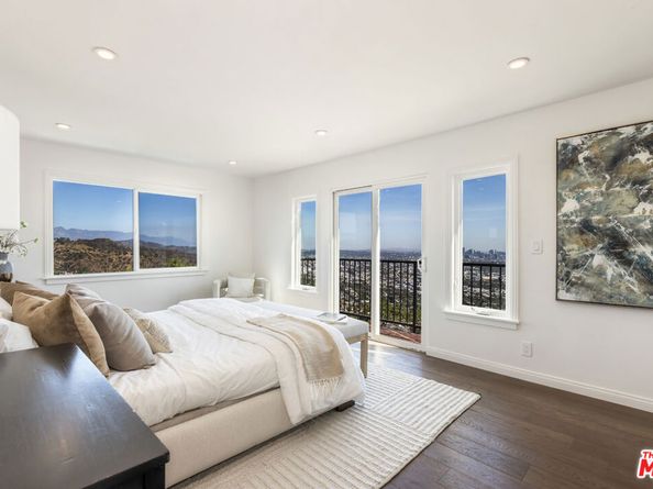 8300 Grand View Drive, Los Angeles CA 90046