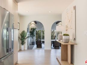 8300 Grand View Drive, Los Angeles CA 90046