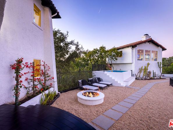 8300 Grand View Drive, Los Angeles CA 90046