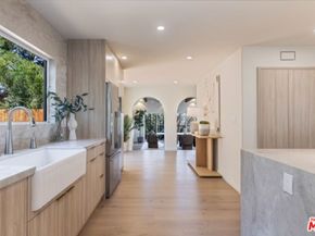 8300 Grand View Drive, Los Angeles CA 90046