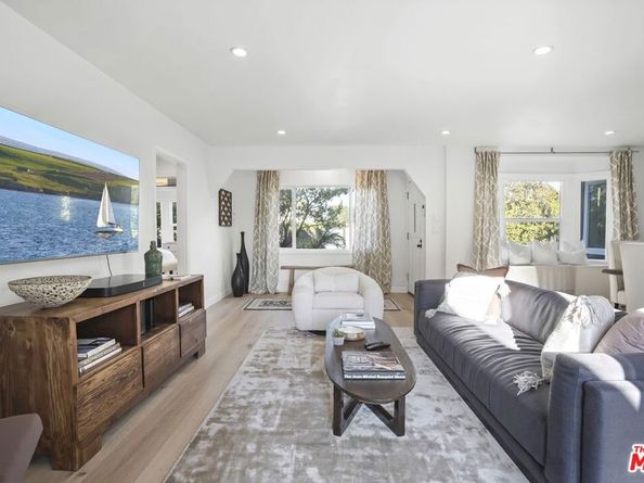 11708 Huston Street, Valley Village CA 91607