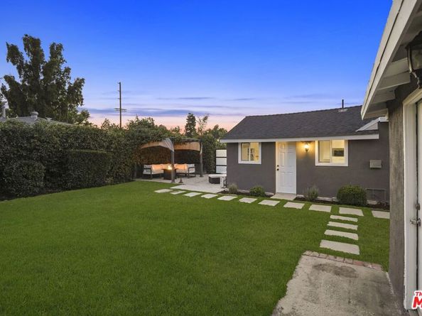 11708 Huston Street, Valley Village CA 91607