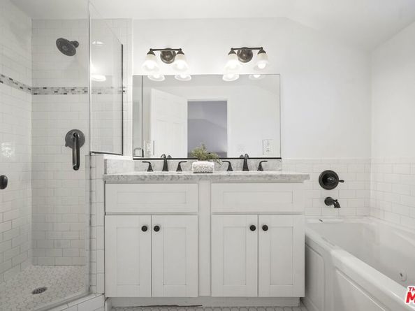 11708 Huston Street, Valley Village CA 91607