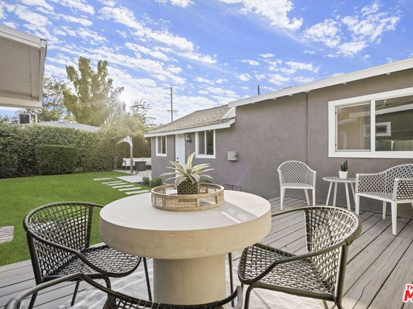 11708 Huston Street, Valley Village CA 91607