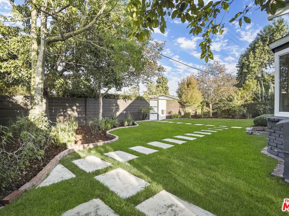 11708 Huston Street, Valley Village CA 91607