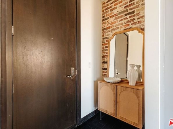 655 S Hope Street 1401, Los Angeles CA 90017