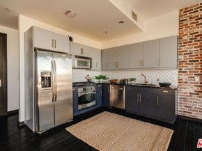 655 S Hope Street 1401, Los Angeles CA 90017