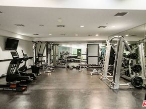 655 S Hope Street 1401, Los Angeles CA 90017