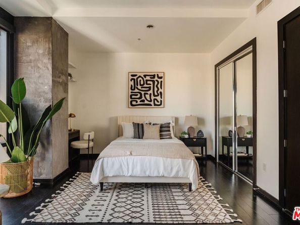 655 S Hope Street 1401, Los Angeles CA 90017