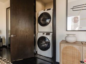 655 S Hope Street 1401, Los Angeles CA 90017